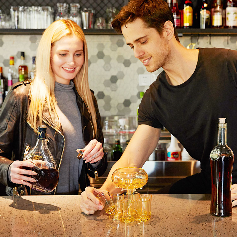 Gėrimų dozatorius - pilstytojas