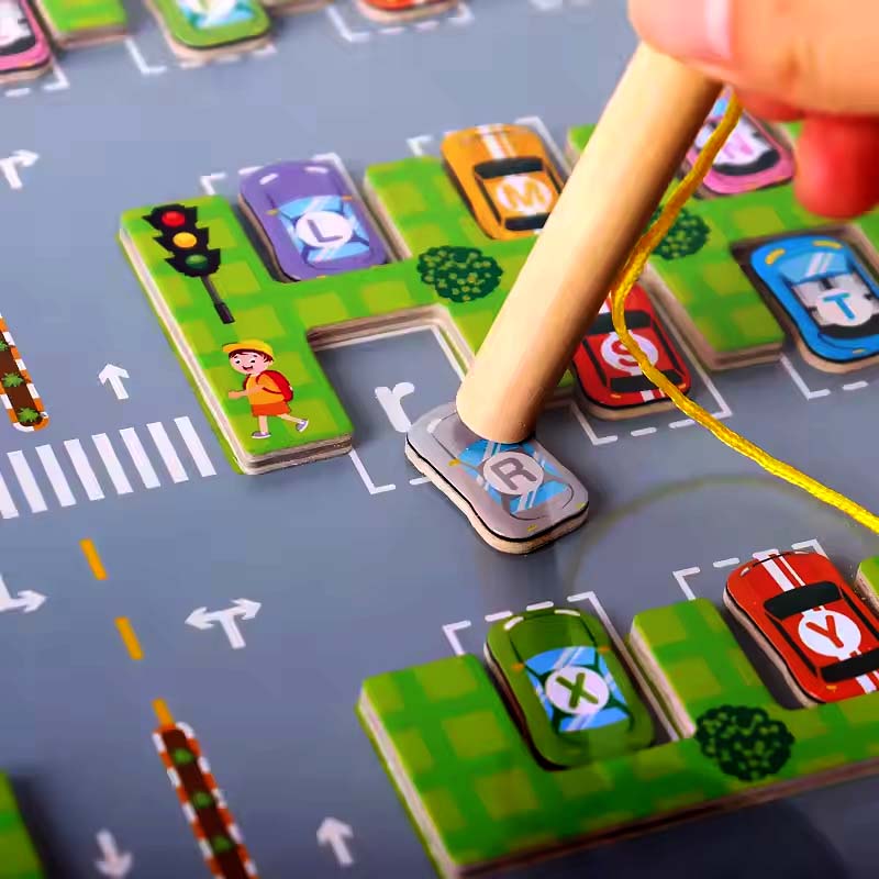 "Montessori" magnetinė abėcėlės lenta