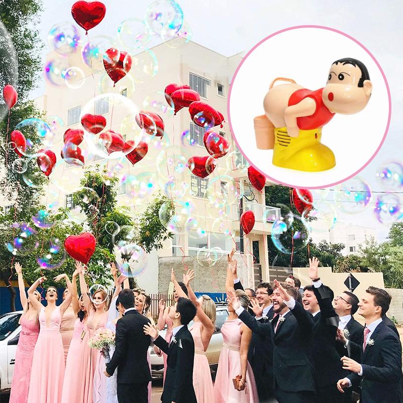 Burbulus pučiantis berniukas