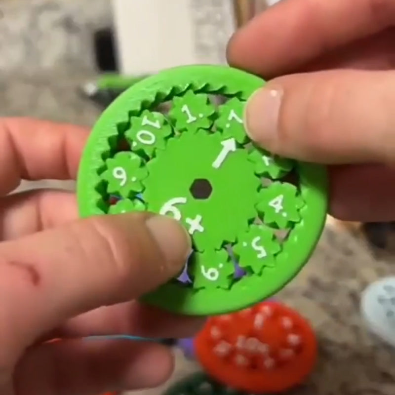 \Fidget spinners\" su matematikos užduotim"
