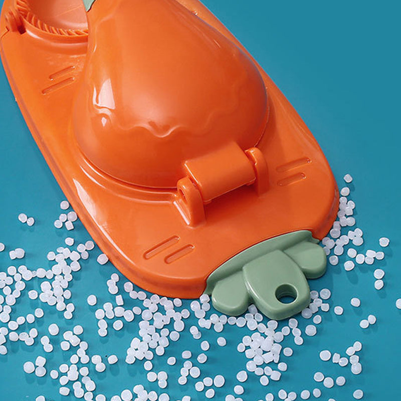 Specialus koldūnų - pyragėlių gaminimo įrankis