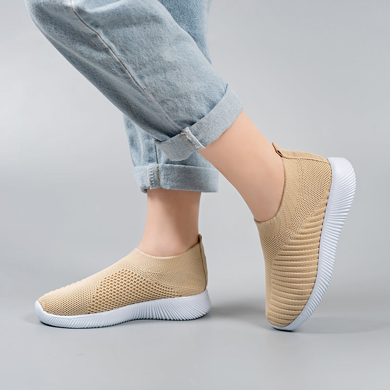 Moteriški medžiaginiai bateliai