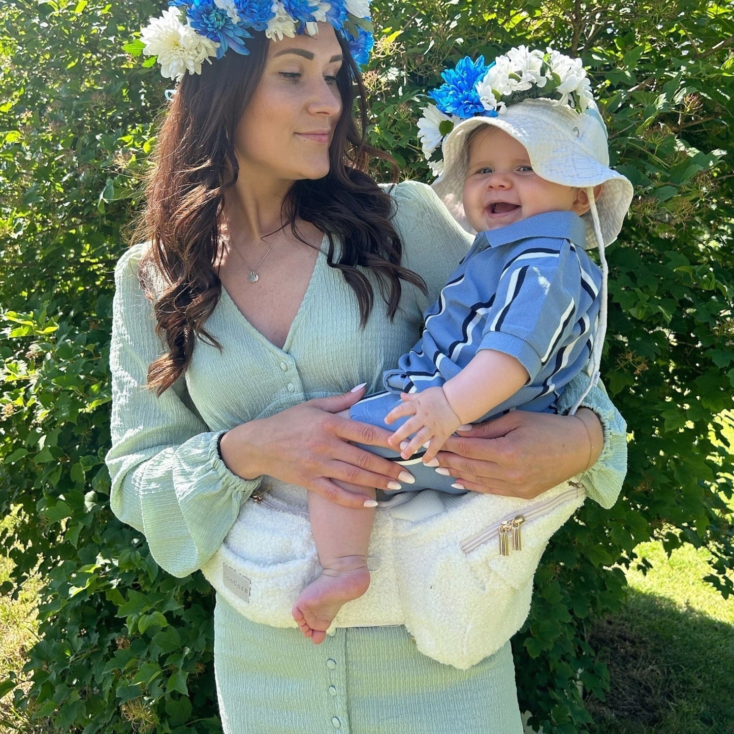 Kūdikio sėdynė susegama per liemenį