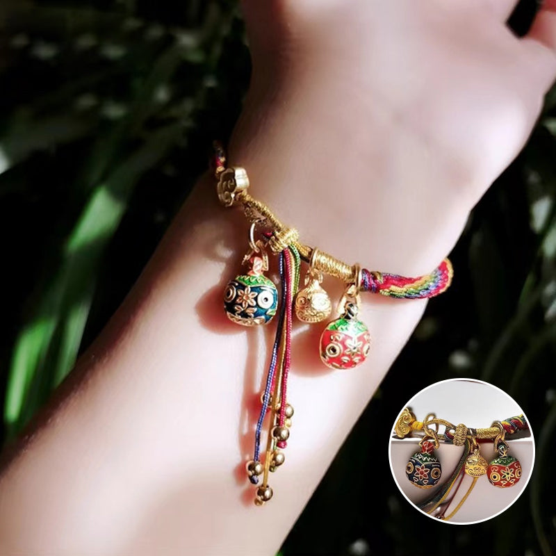 Reinkarnaciją simbolizuojanti apyrankė