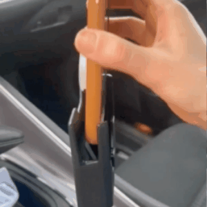 Telefono ir puodelio laikiklis automobiliui