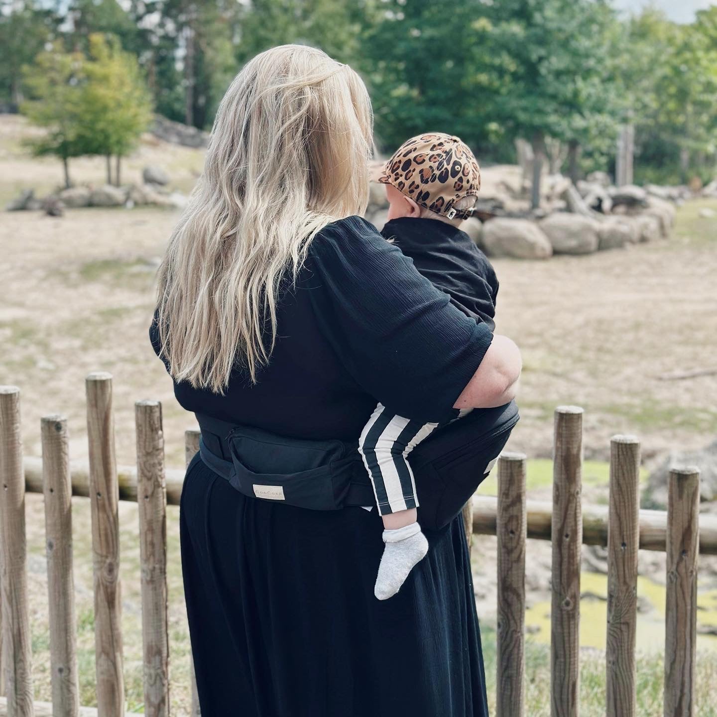 Kūdikio sėdynė susegama per liemenį