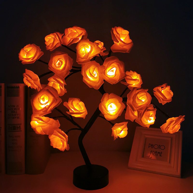 LED lempa su rožėmis