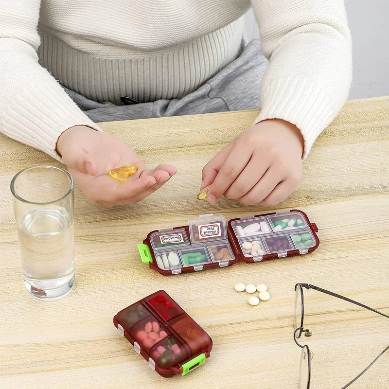 TravelMed™ - nešiojama tablečių dėžutė (2 vnt.)