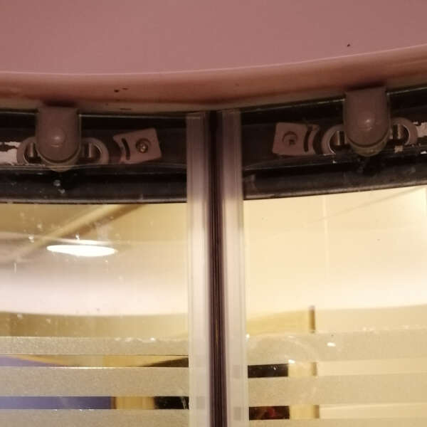 Ratukai dušo kabinos durims