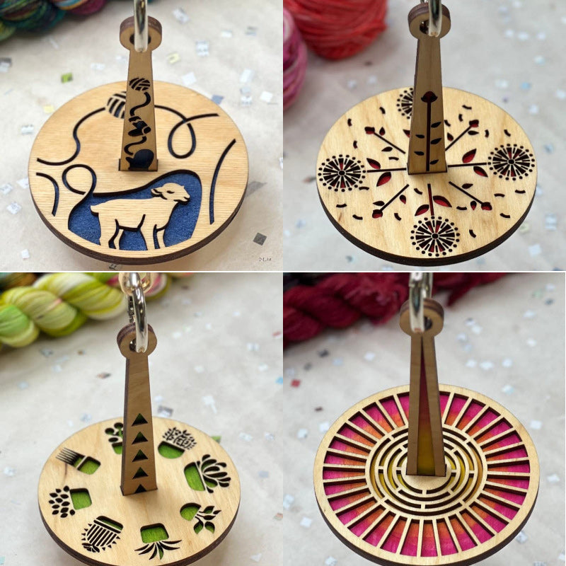 Pakabinamas siūlų ritės laikiklis