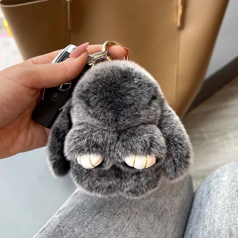 Rankų darbo raktų pakabukas - "Triušiukas"