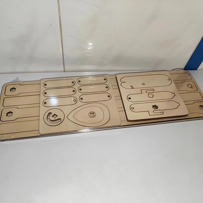 Rankų darbo stalo žaidimas - "Riterių kova"