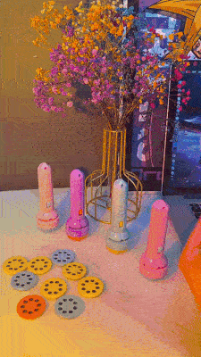 Projektoriaus žibintuvėlis su smagiais piešinėliais