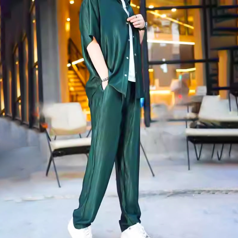 Laisvalaikio kostiumas vyrams