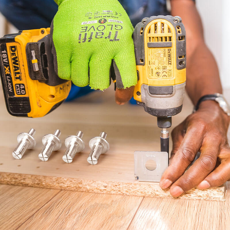 Aliuminio vinys įvairiems tvirtinimo darbams