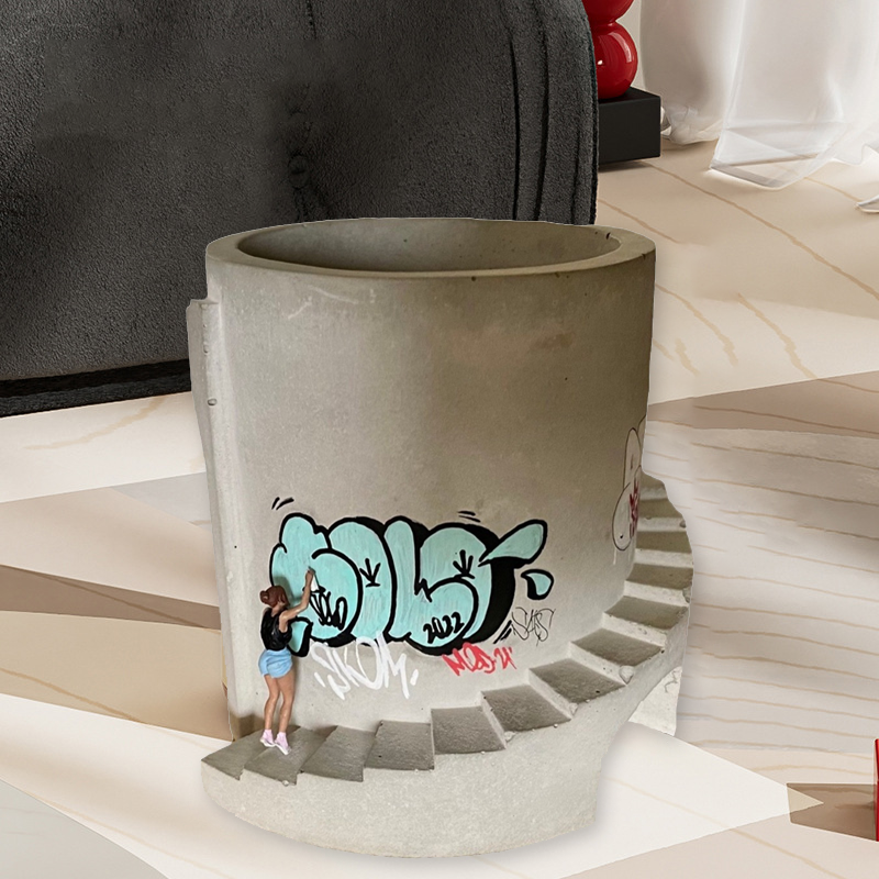 Rankų darbo gėlių vazonas - pieštukinė