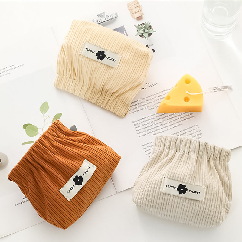 Mini velvetinės kosmetinės (2/4vnt.)