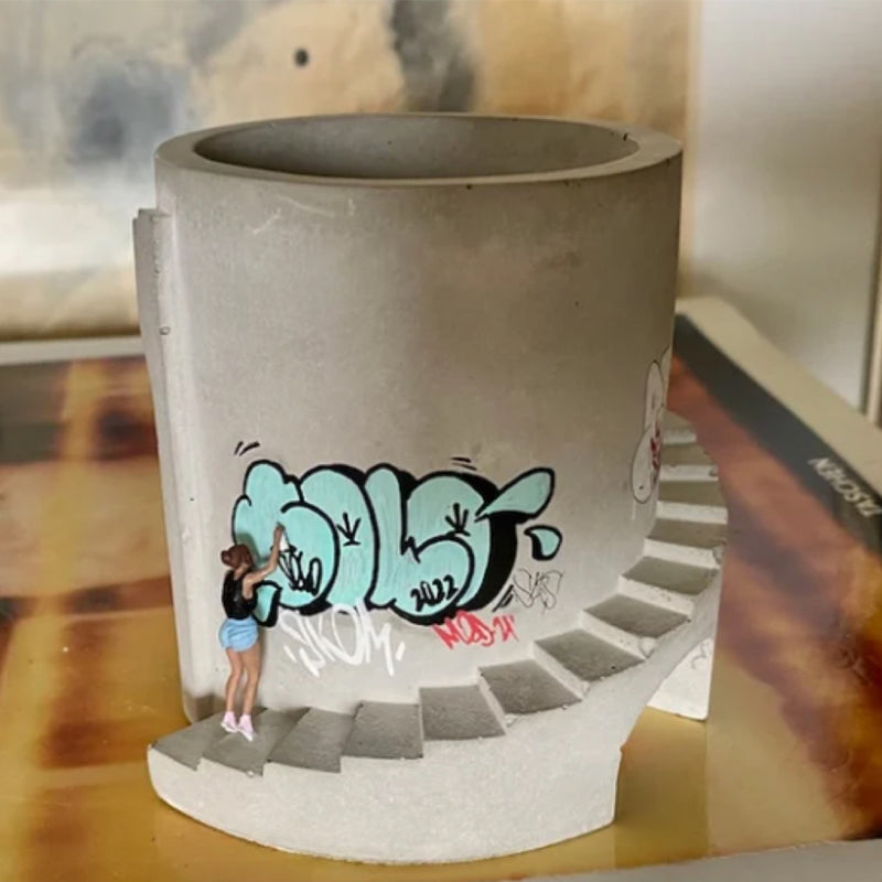 Rankų darbo gėlių vazonas - pieštukinė