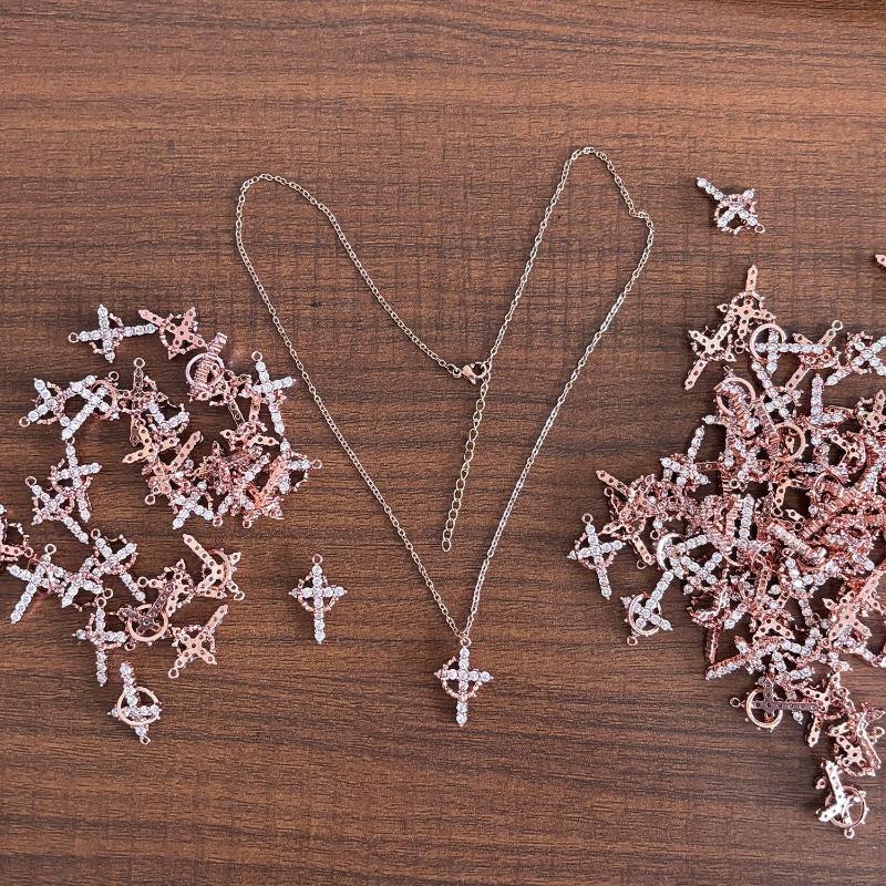 Grandinėlė ant kaklo su pakabuku