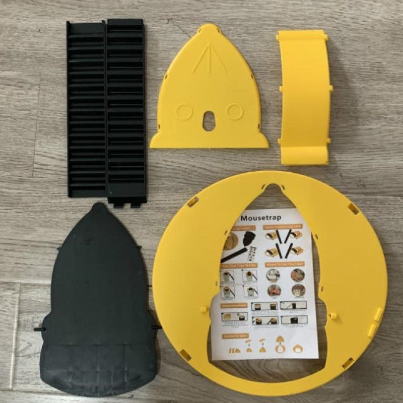 Pelių gaudyklė dedama ant kibiro