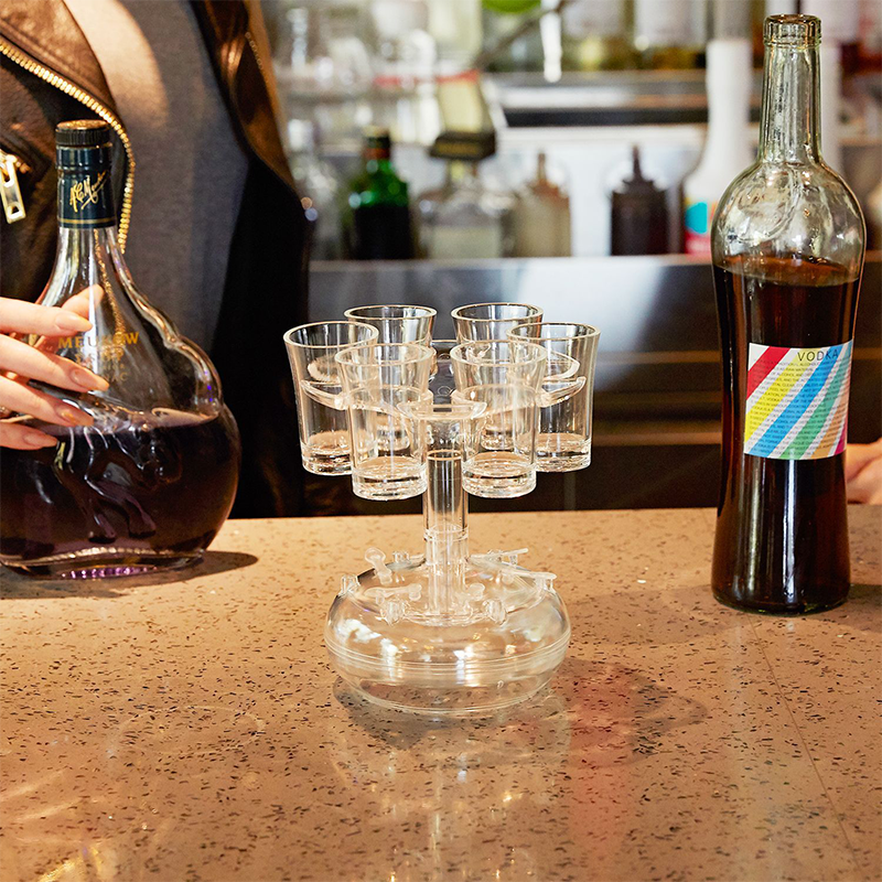 Gėrimų dozatorius - pilstytojas