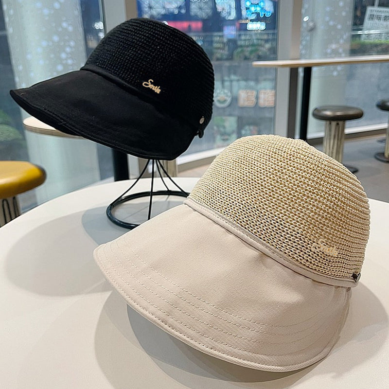 Skrybėlė su snapeliu moterims