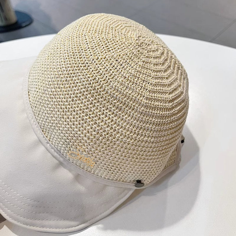 Skrybėlė su snapeliu moterims