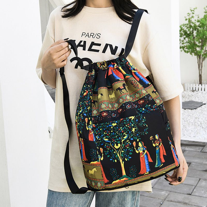 Laisvalaikio kuprinė sutraukiama raišteliu