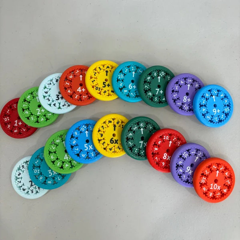 \Fidget spinners\" su matematikos užduotim"