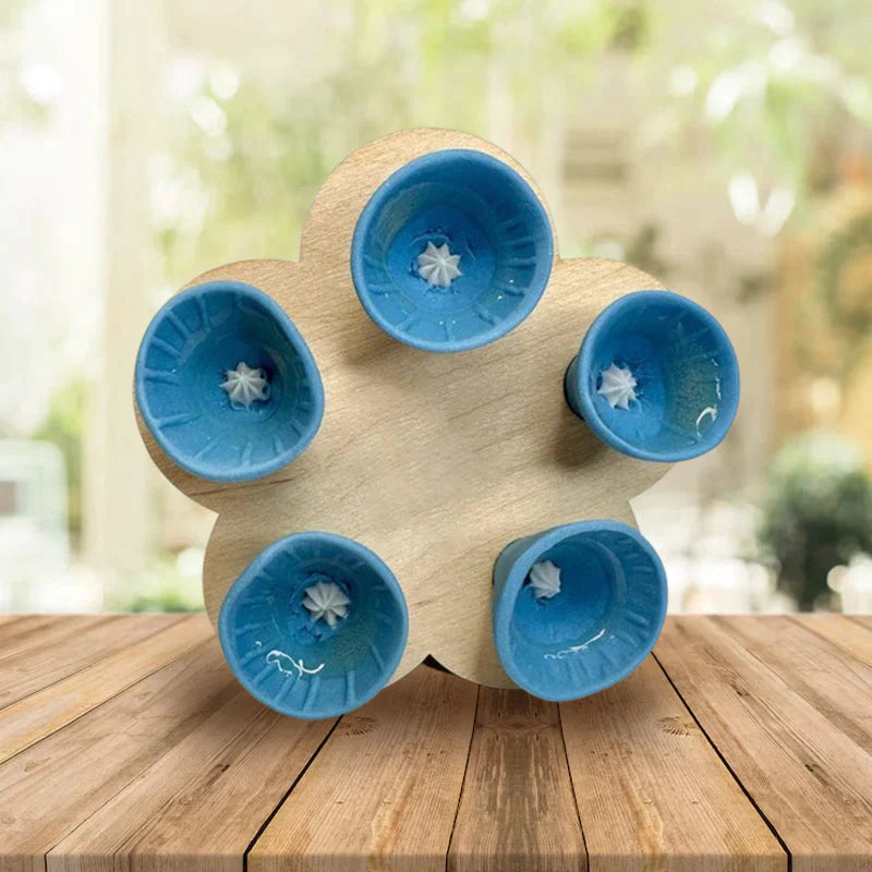 Bičių geriamieji vandens puodeliai