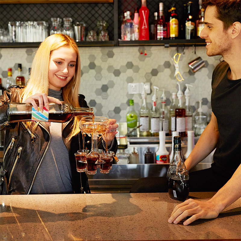 Gėrimų dozatorius - pilstytojas