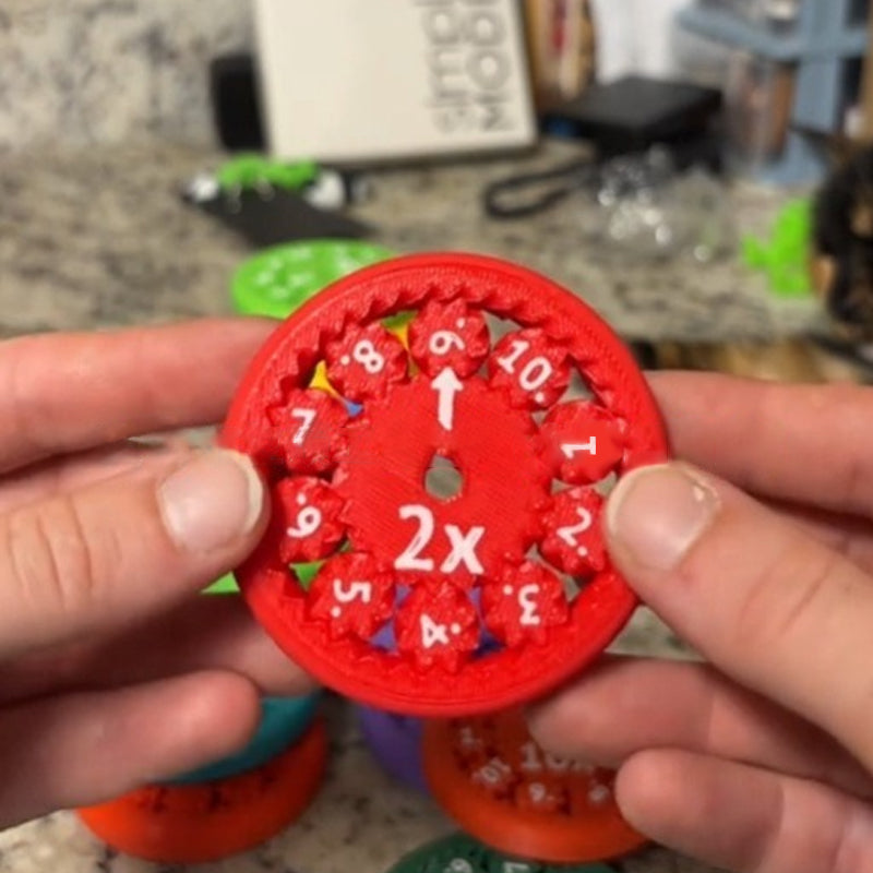 \Fidget spinners\" su matematikos užduotim"