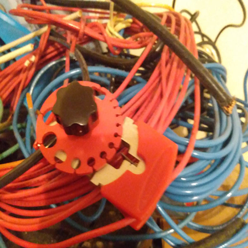 Laidų nužievinimo įrankis