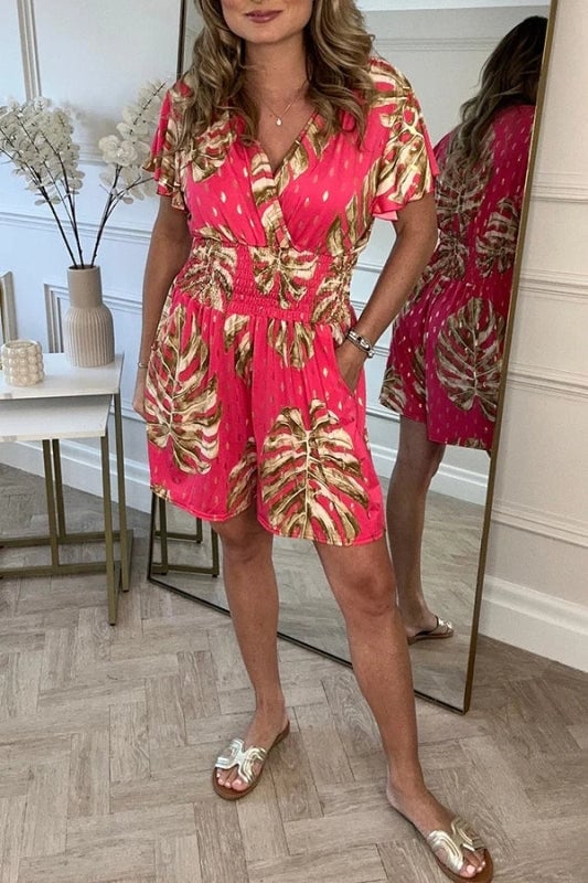 Gėlėmis margintas kostiumas