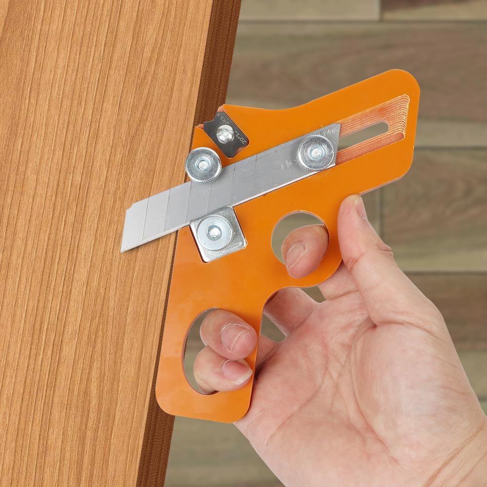 Medienos apdirbimo įrankis