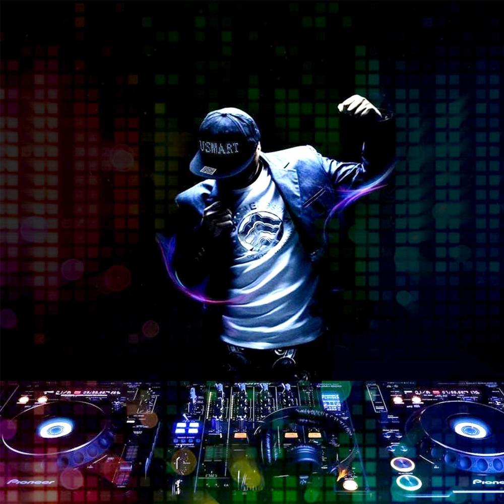 Kepurė su LED užrašu