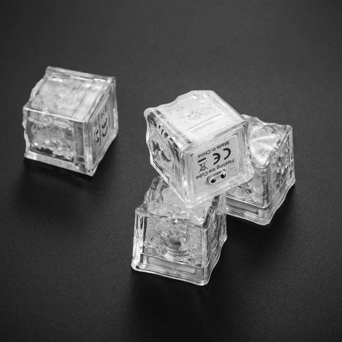 Vonios žaislai - "LED kubeliai"