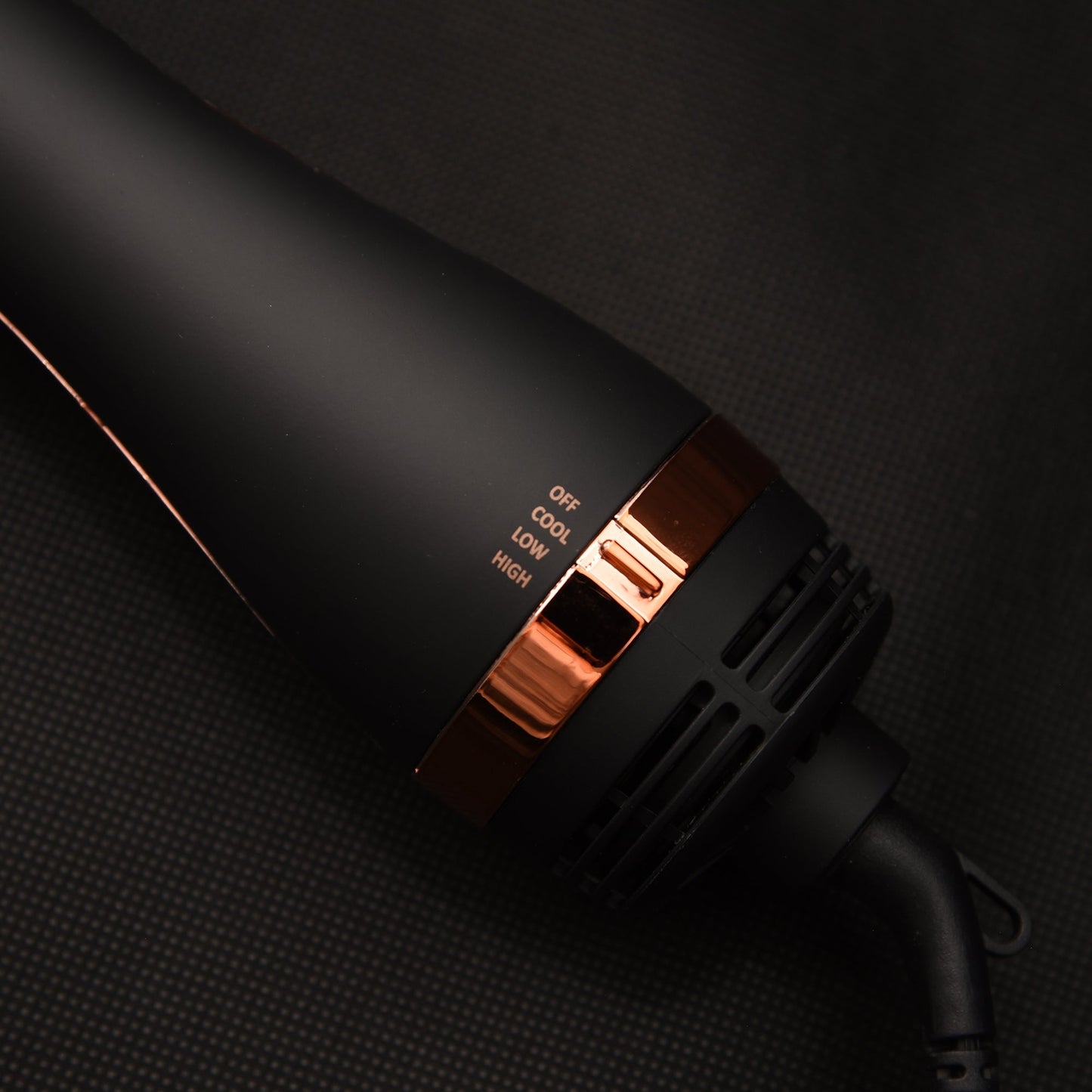 BlowBrush™ - Plaukų džiovinimo šepetys