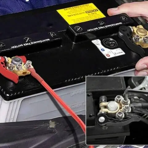 Greitai atjungiama automobilio kabelio jungtis