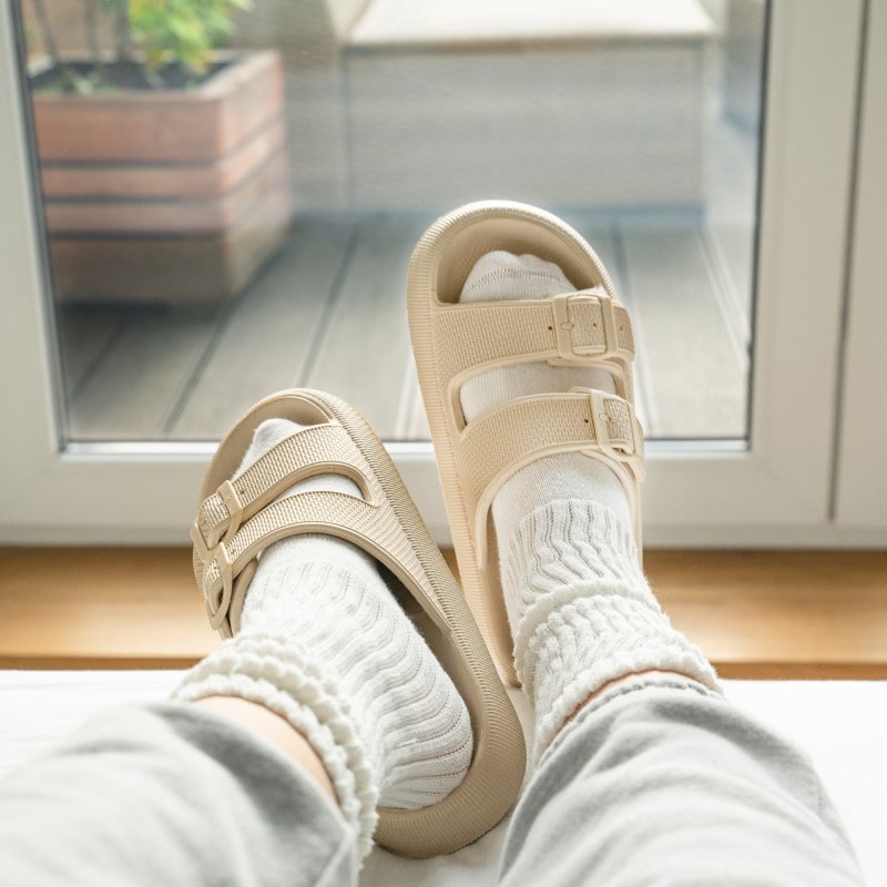 Minkšti sandalai