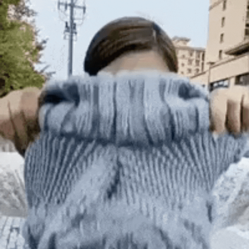 Moteriška kepurė ir šalikas viename