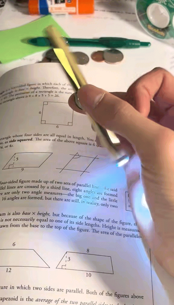 Sukamasis Rašiklis su LED Šviesos Efektu