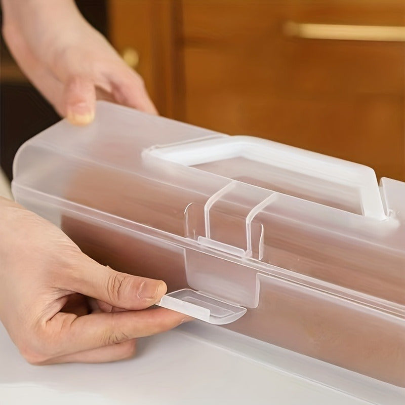 Skaidri plastikinė dėžutė