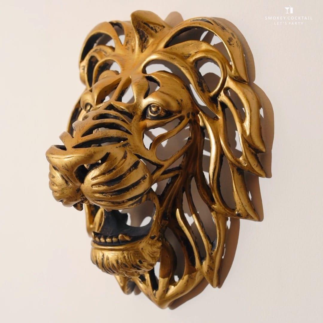 Sieninė liūto dekoracija