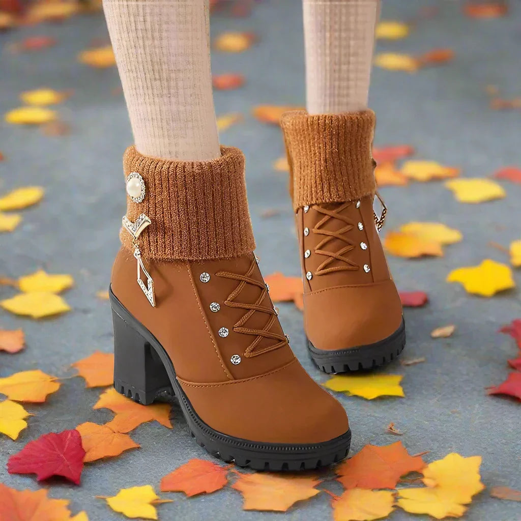 Moteriški batai ant kulno