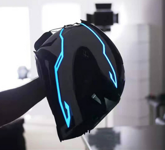 Neoninės šviesos šalmui