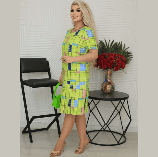 Stilinga lininė suknelė