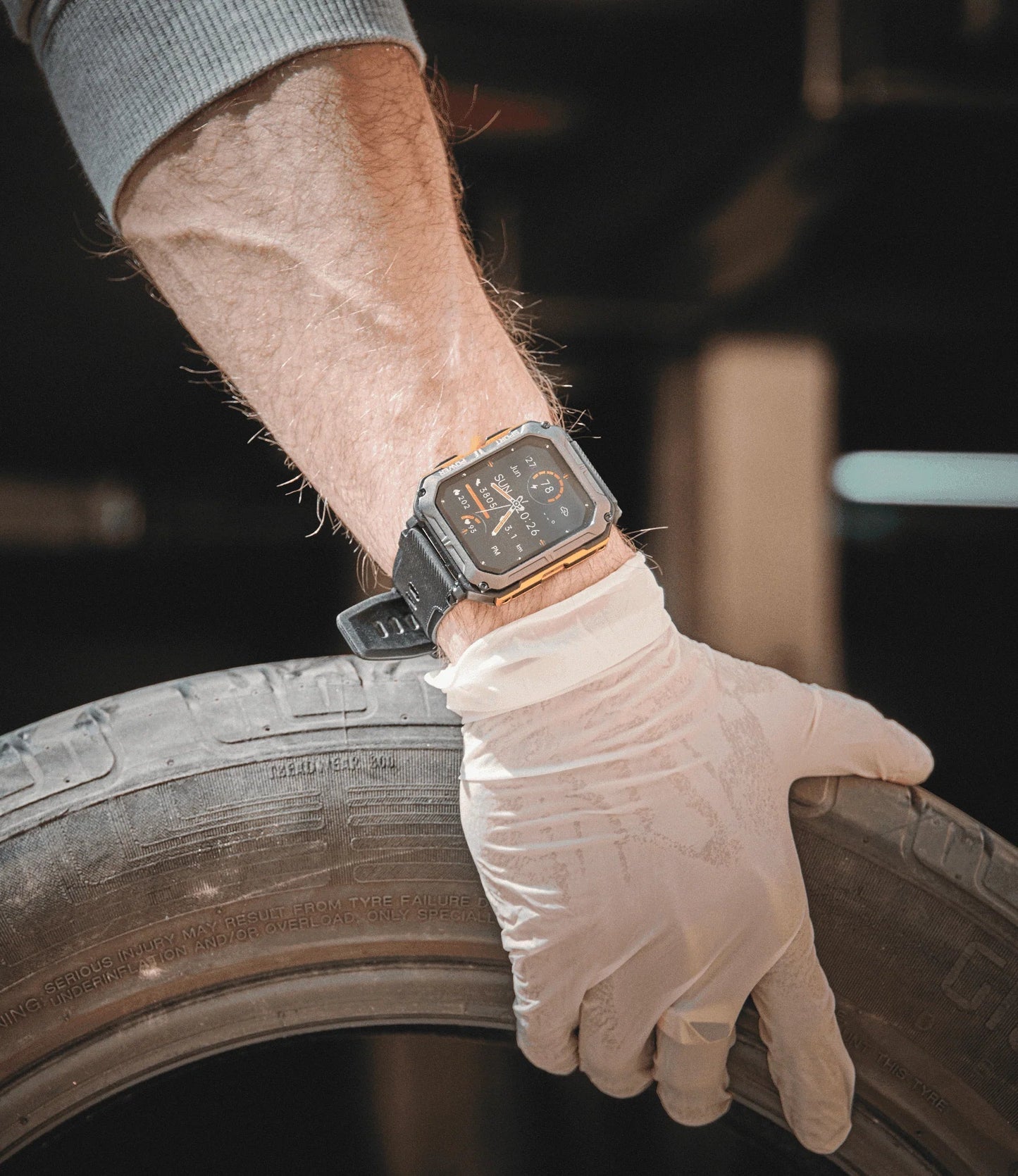 Itin tvirtas laikrodis \SmartWatch Pro\""