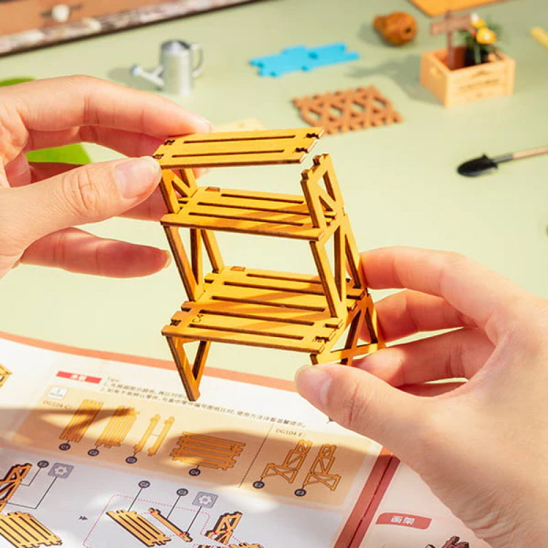 Surenkamas svajonių sodo namelis