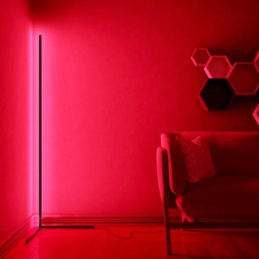 Stilingas pastatomas šviestuvas